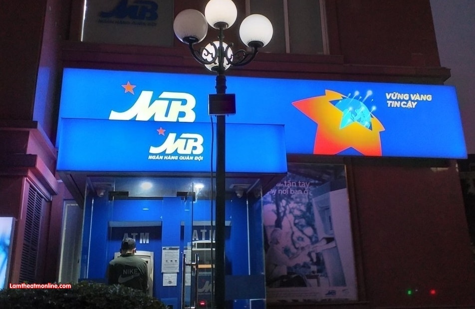 Hướng dẫn cách rút tiền ATM MB Bank an toàn nhất